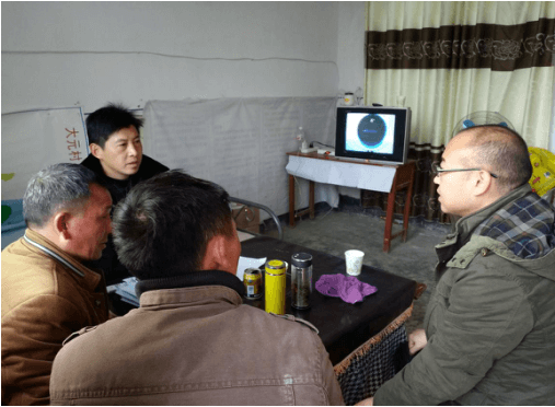 公司邀请贵州省农科院农业专家到定点帮扶村实地调研