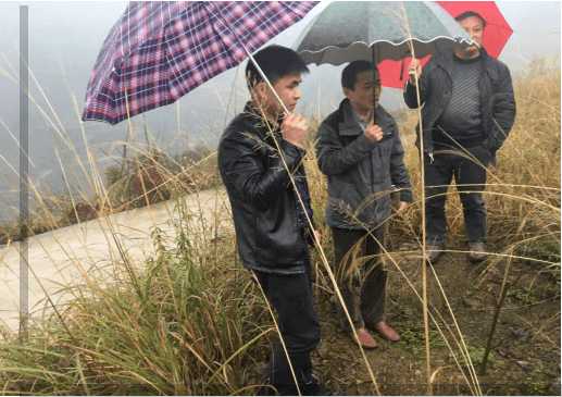 公司邀请贵州省农科院农业专家到定点帮扶村实地调研