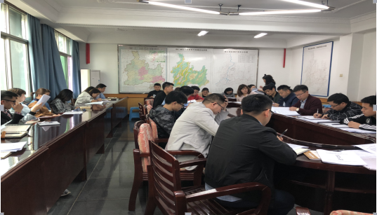 市能投公司召开2018年第二次职工大会