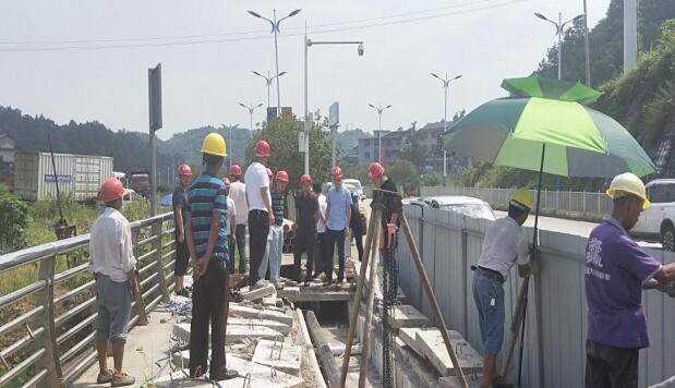 市城投集团公司检查组到玉屏燃气公司检查安全环保工作