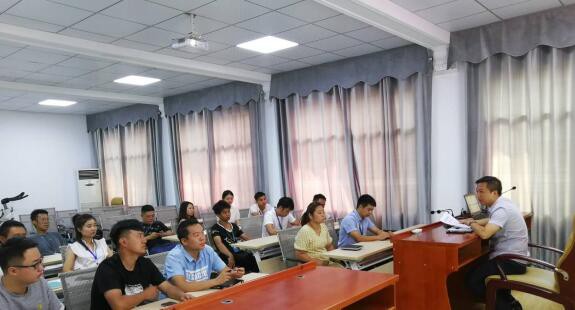 铜仁能源燃气公司组织宣讲省委十二届五次全会精神及市委二届七次全会精神