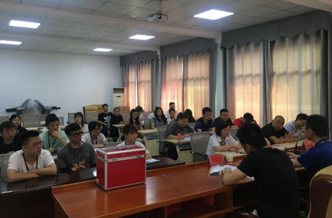 市能投公司组织开展“花蜜行动”爱心募捐活动