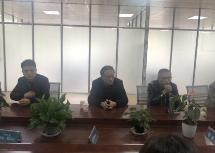 铜仁城投集团能源投资公司刘静一行前往县县通施工现场开展项目督查及安全生产调度工作