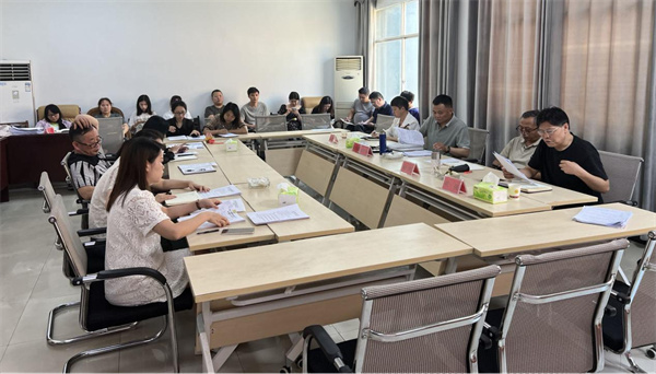 铜仁城交集团能源投资公司开展《民法典》专题培训会